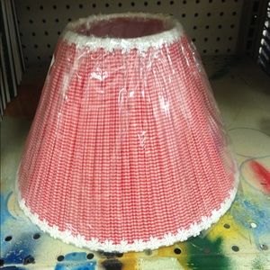 Floral trim lamp shade red white check 10 avl